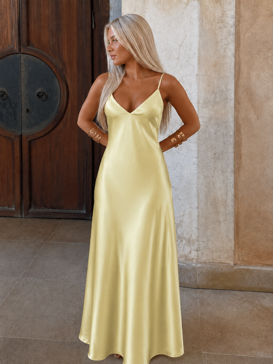 nina | honey light